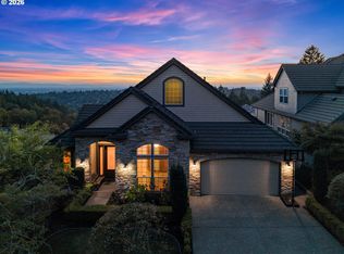 2633 NW Holloway Dr, Portland, OR 97229