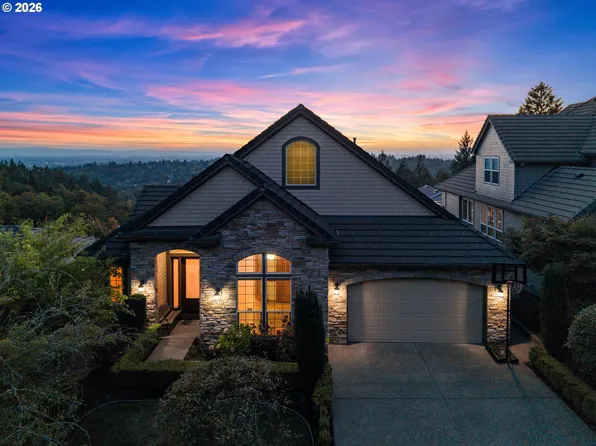 2633 NW Holloway Dr, Portland, OR 97229
