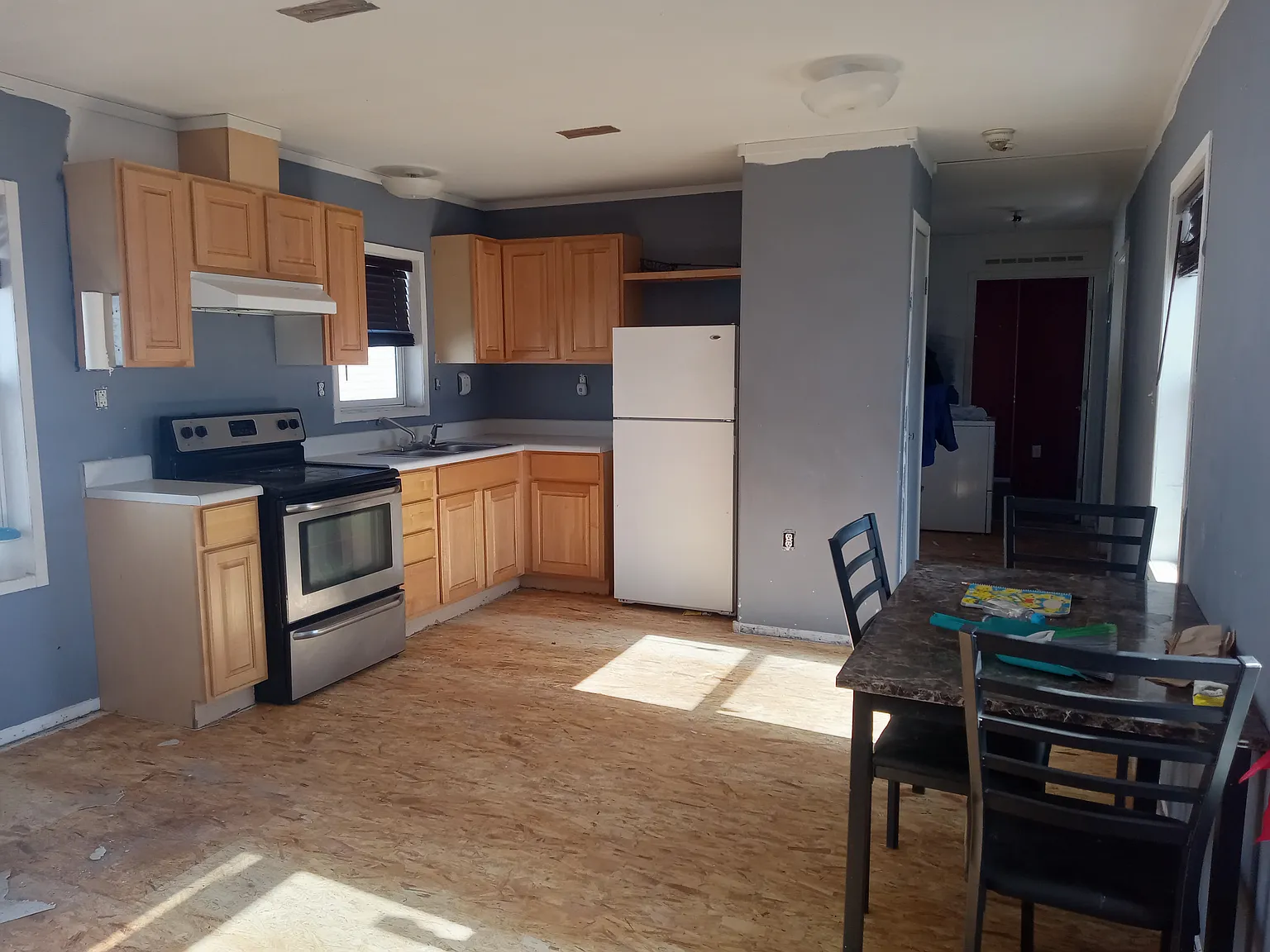 3 bed, 868 sqft, $1,500 — Photo 3