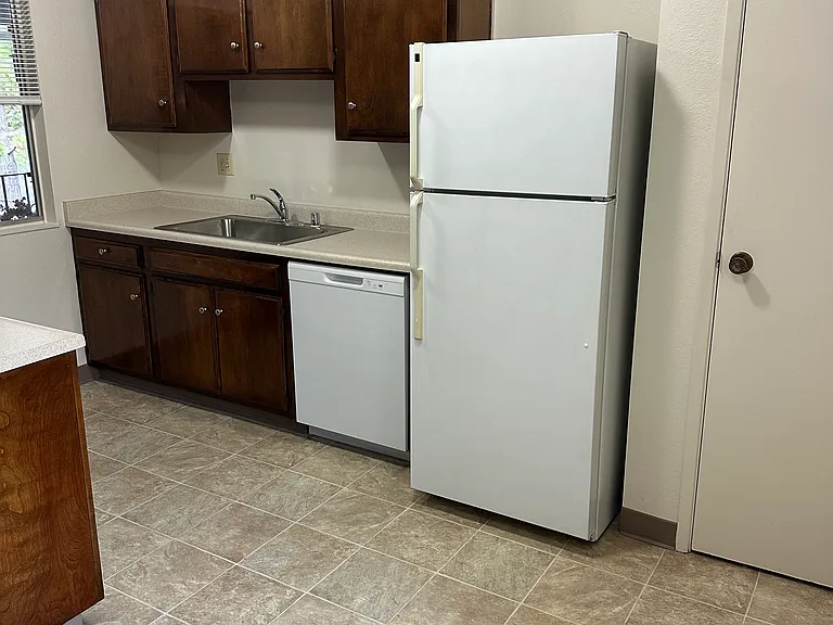 834 Carlita Cir #D — Photo 5