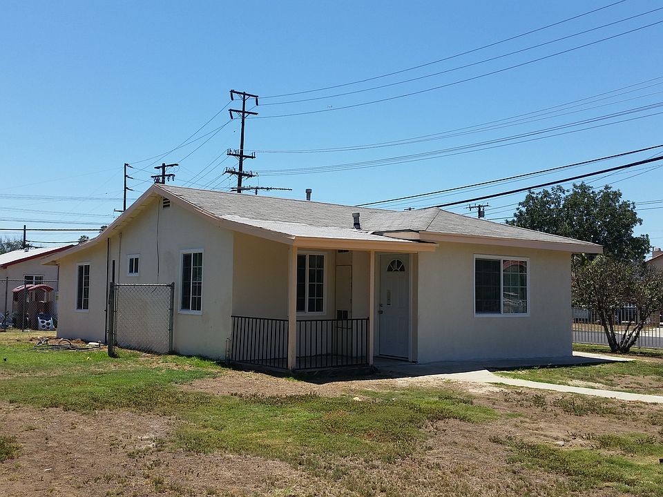 1st image of 15804 Cadwell St