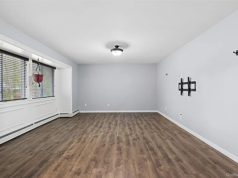 10 Todd Ct — Photo 7