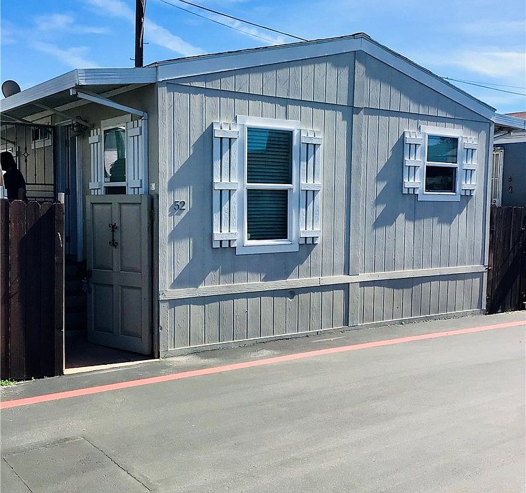 1st image of 7560 Woodman Pl Space 52