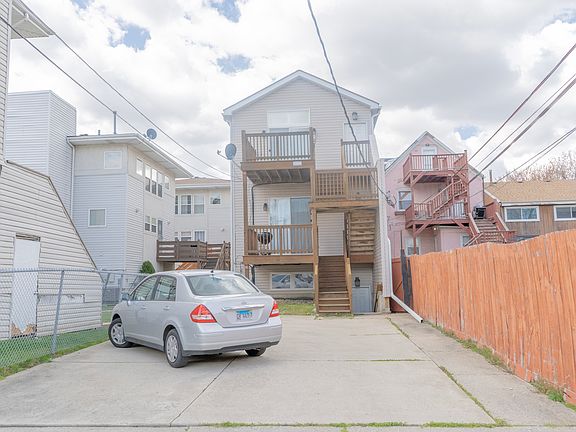 2nd image of 6133 S Ellis Ave Unit 1