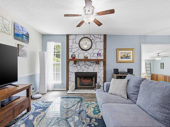 4th image of 817 Alliegood Ave
