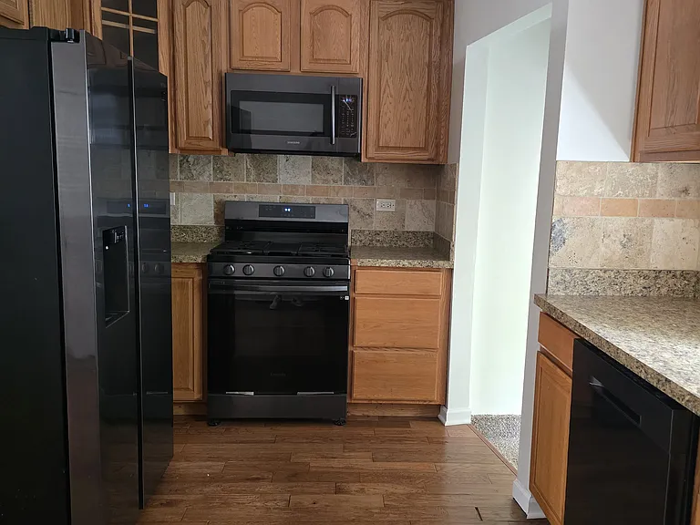 231 Oakdale Ave — Photo 5