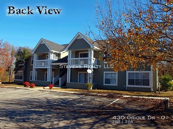 3rd image of 430 Oriole Dr APT Q1