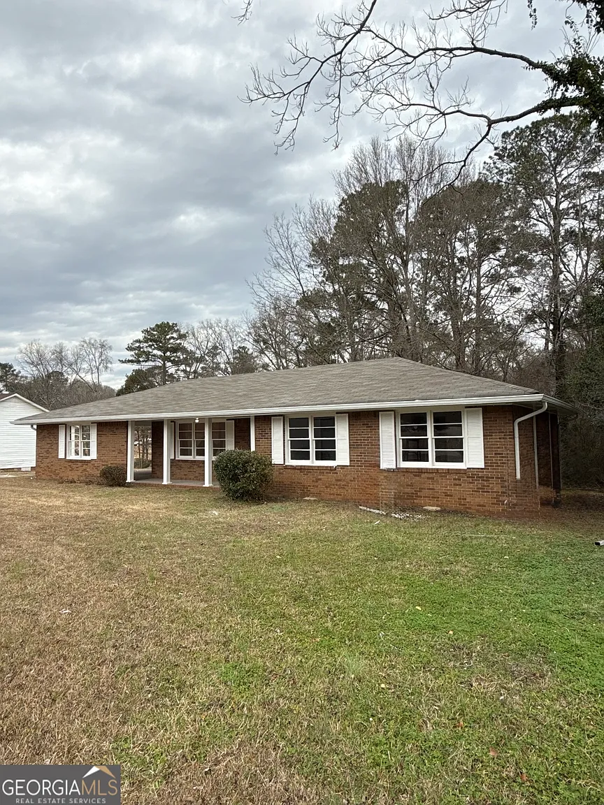 193 Brownlee Rd photo 1
