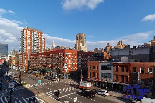 Sold by Yoreevo, LLC | media 11