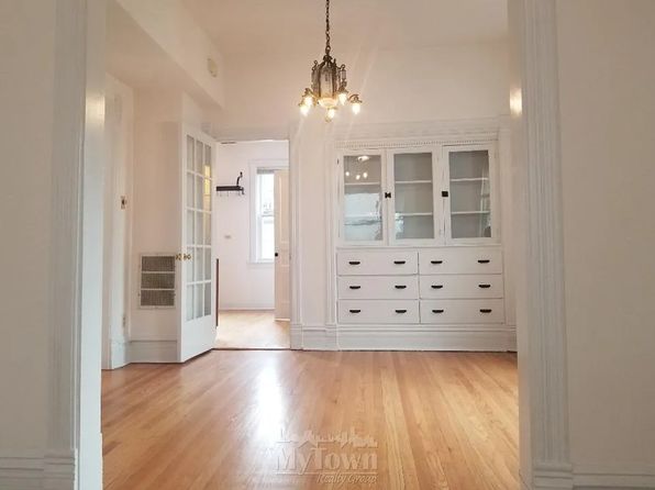 1834 W Melrose St APT 2R