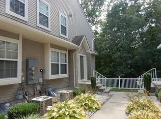 2003 Beacon Hill Dr, Sicklerville, NJ 08081