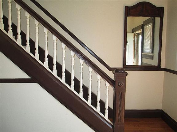 4th image of 1041 Wyoming St