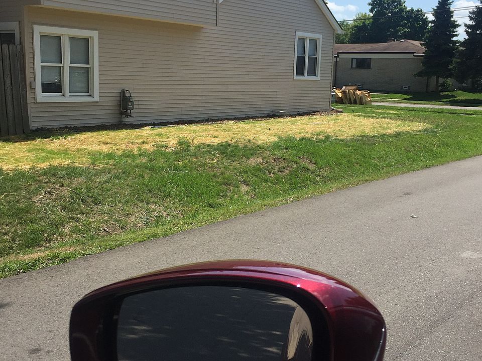 2nd image of 15265 Callahan