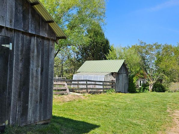 12330 Chastain Ln, Hume, VA 22639