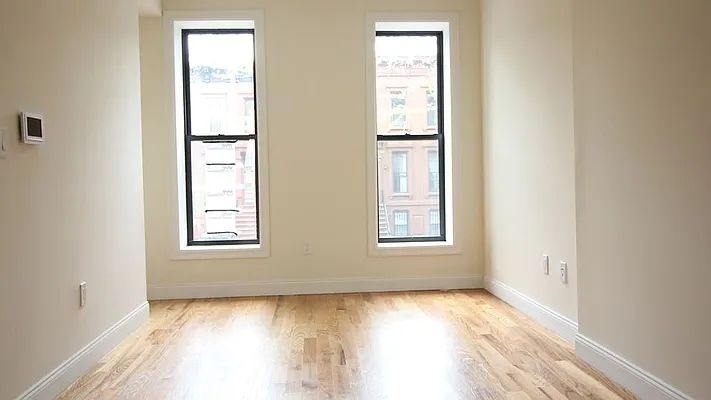 Rented by Nooklyn NYC LLC | media 18