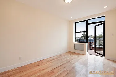 Rented by aptsandlofts.com