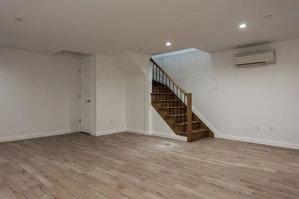 Rented by Nooklyn NYC LLC | media 6