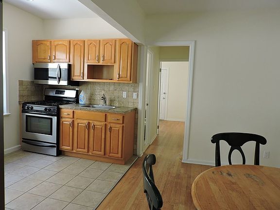 3rd image of 177-54 105th Ave