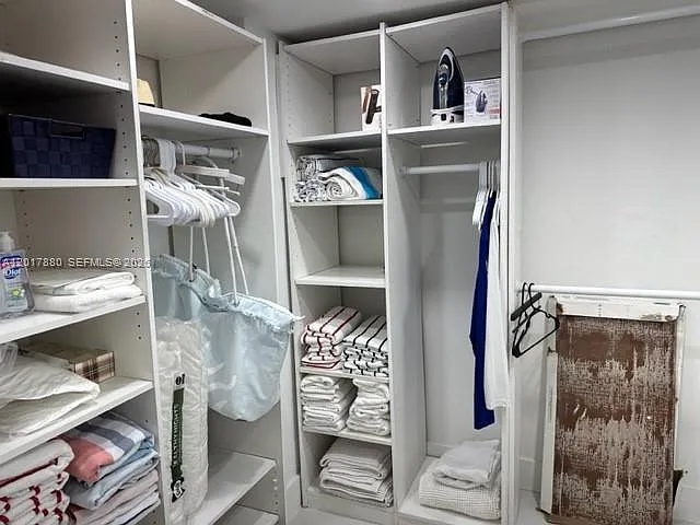 5401 Collins Ave #128 — Photo 33