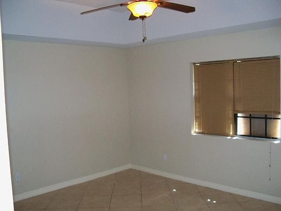 4th image of 1370 Northridge Dr