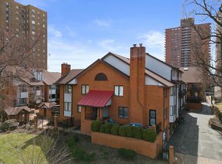 4454 Lindell Blvd APT 28, Saint Louis, MO 63108
