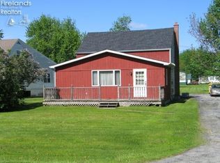 810 Everett Rd, Fremont, OH 43420