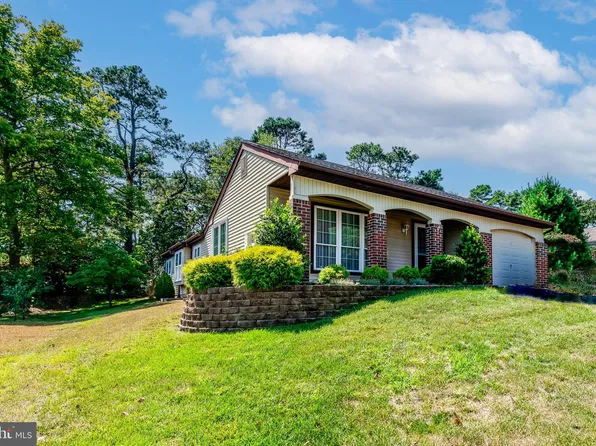 116 Gramercy Pl, Southampton, NJ 08088