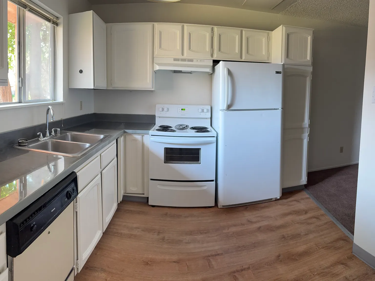 2 bed, 750 sqft, $1,475 — Photo 3