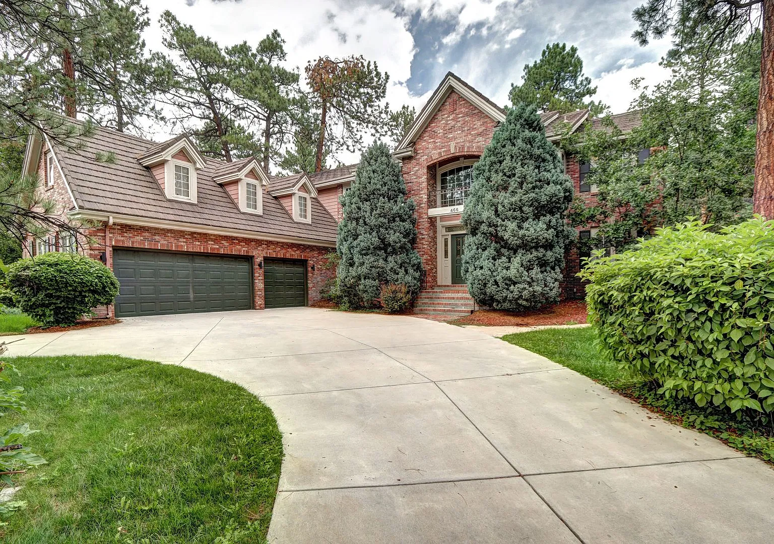 Exceptional Estate Home Behind the Gates of Castle Pines Village — Photo 3