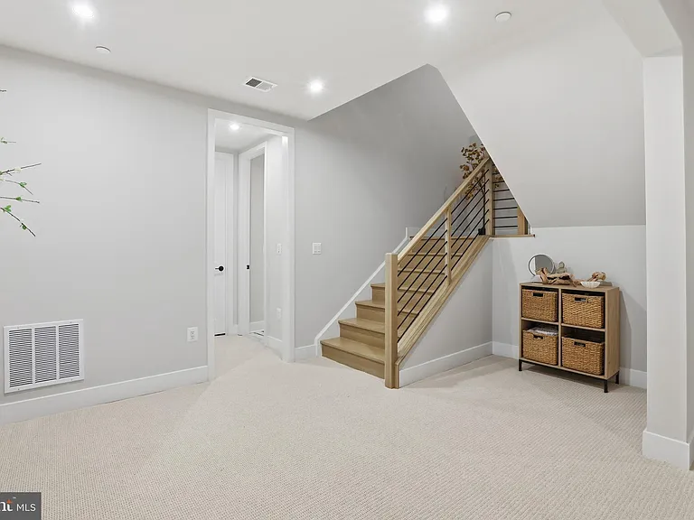 9725 Lantana Way — Photo 41