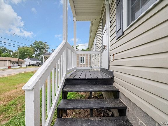 4th image of 1032 Lee Ave
