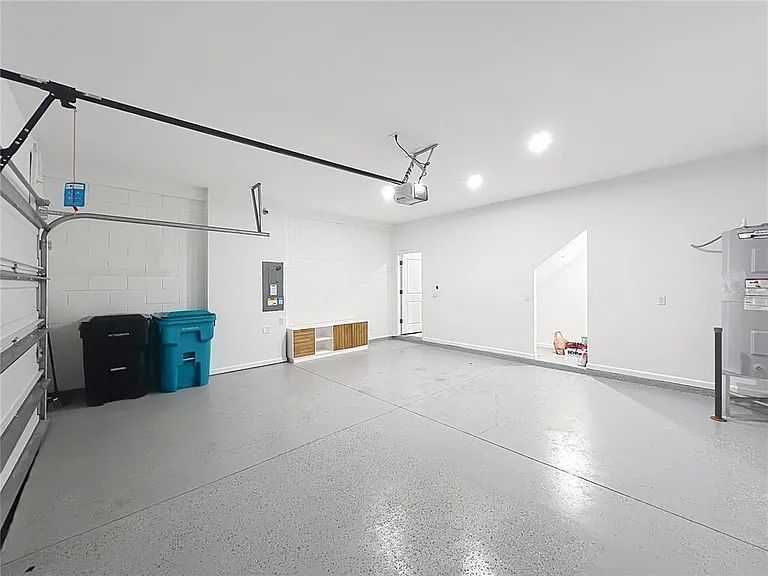 9848 Walkway Dr — Photo 46