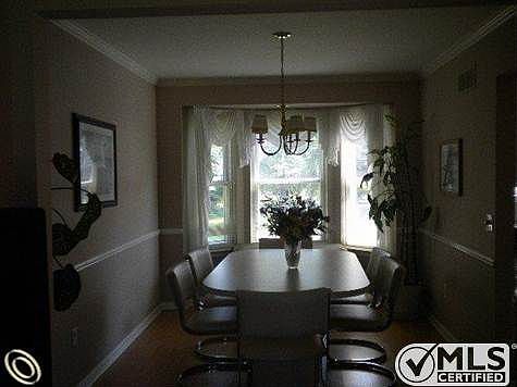 Dining Room.jpg