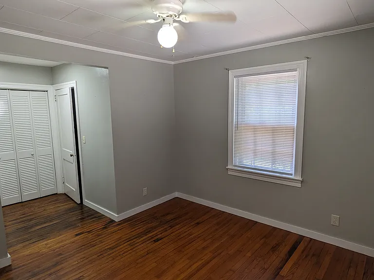1003 S Mine St — Photo 10