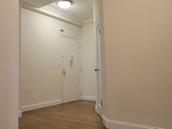 4th image of 211 W 106th St APT 2E