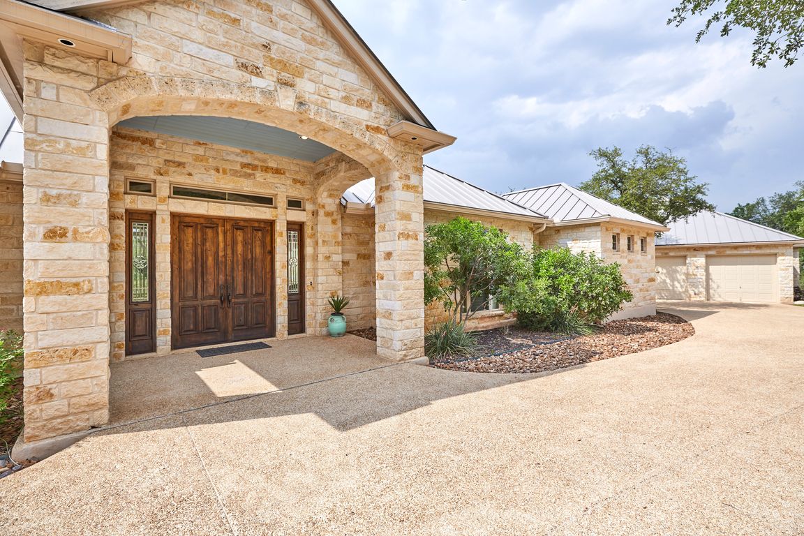 241 FOSSIL HILLS LOOP, Spring Branch, TX 78070 Zillow