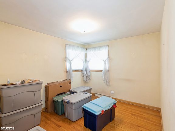 4th image of 13223 S Avenue M