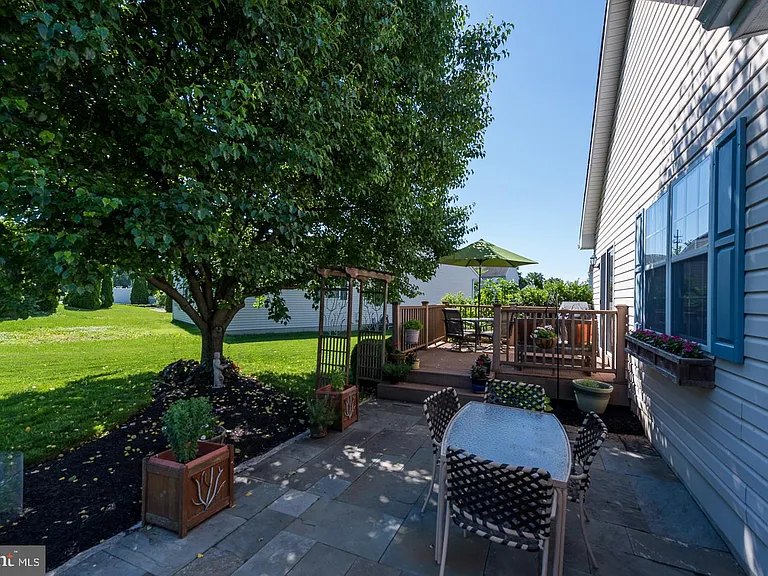 19 Patriot Ct — Photo 21