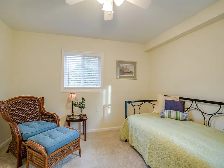 1104 N Greensboro St — Photo 30