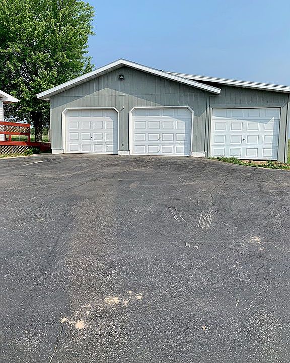 W5182 E 3rd St, Hermansville, MI 49847 Zillow