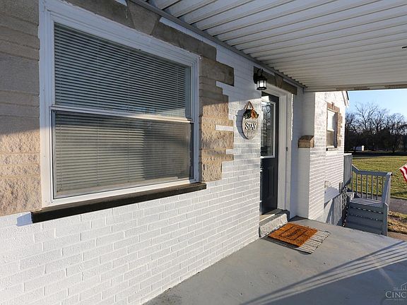 3rd image of 8154 Blanchetta Dr