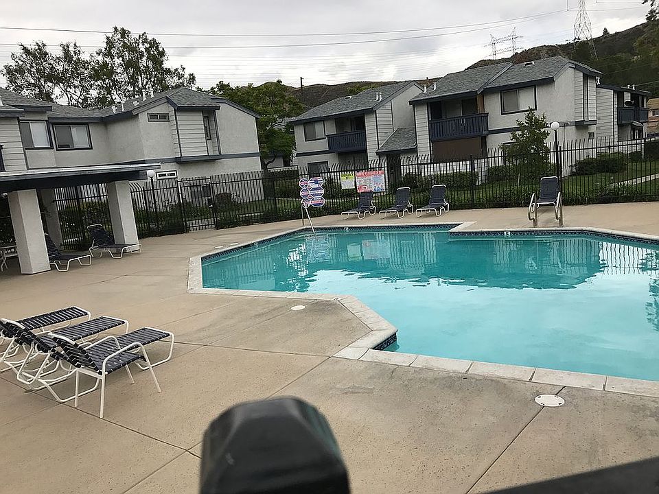 Community pool
