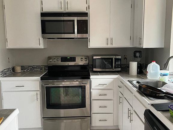 3rd image of 17321 10th Ave E
