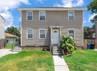 6241 Warrington Dr, New Orleans, LA 70122