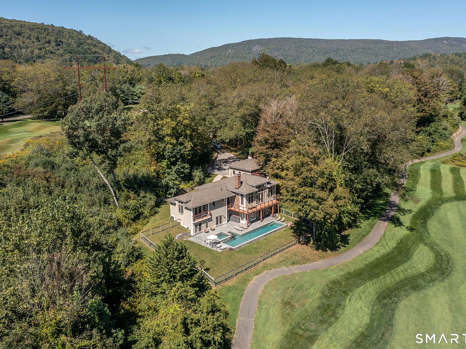 6 River Bend Lane