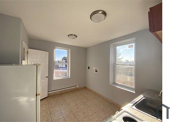 4th image of 5530 Hunter St Floor 3