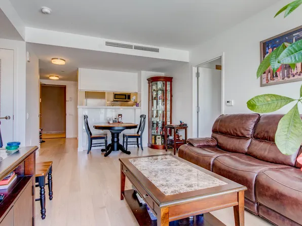 138-35 39th Avenue image 1 of 20