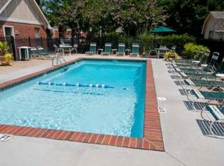 7903 Williamsburg Village Dr, Jackson, TN 38305