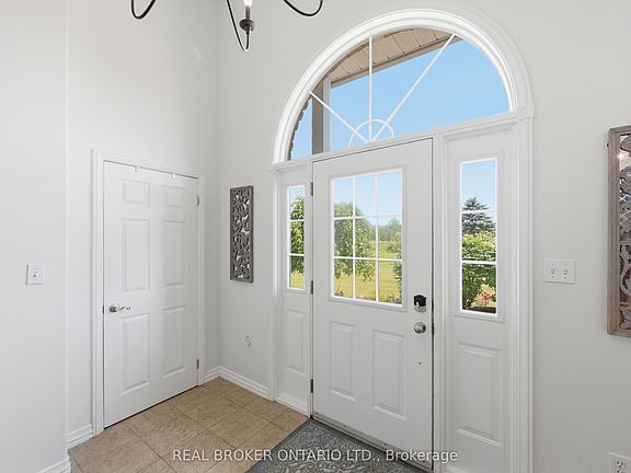 5th image of 1659 Lindsay Rd