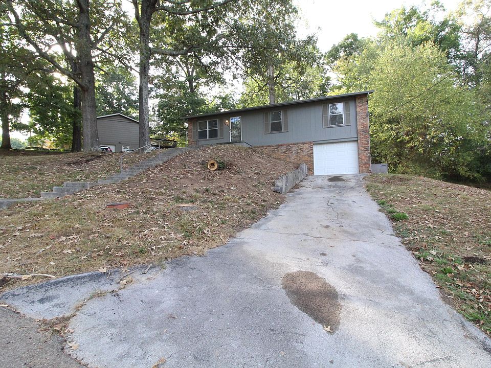 1st image of 6421 Shaftsbury Dr